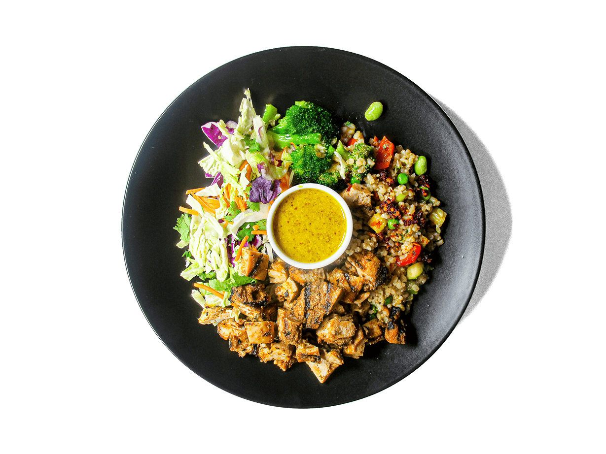 A bold and satisfying dish featuring blackened chicken thigh, wok-tossed brown rice with vibrant vegetables, and a fiery kick from house-made chili crisp and fried rice sauce. Topped with creamy Japanese-style soft scrambled eggs and sweet sesame snap peas, this high-protein, nutrient-packed bowl fuels energy and supports recovery.